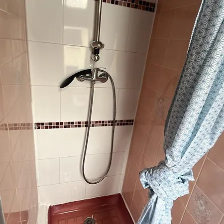 A Colombes شقة